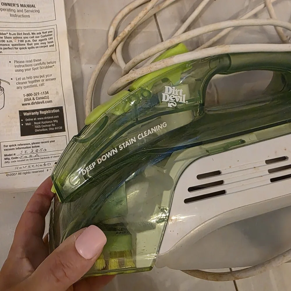Dirt Devil Spot Scrubber Carpet Cleaner Green FD10005XB Tested WORKS Pre Treat